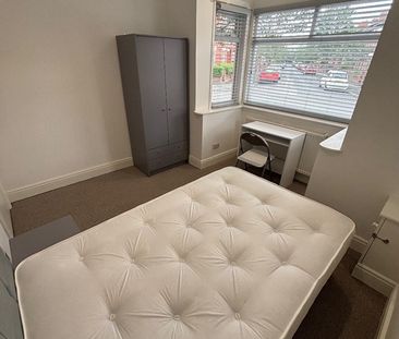 4 Bed Terraced House, Worthing Street, M14 - Photo 4