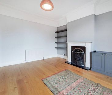 2 bedroom flat to rent - Photo 6