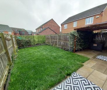 3 bedroom semi-detached house to rent - Photo 1