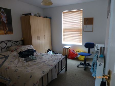 55 Harrow Road - Photo 2