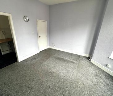 Alexandra Road - Photo 2