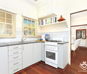 Charming Family Home in the Highly Sought-After St Peters Precinct - Photo 1
