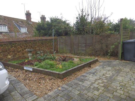 4 bedroom detached house to rent - Photo 5