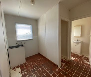 1054 Aviation Road, Werribee South, Vic 3030 - Photo 1