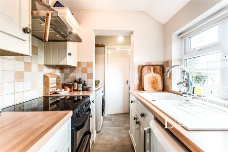 2 bedroom house to rent Bedford Street, Hitchin, Hertfordshire, SG5 - Photo 3