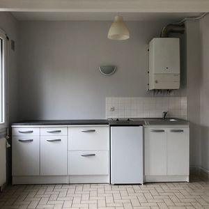 Location Appartement 2 pièces 35m² ORLEANS 45000 - Photo 2