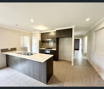 Large Family Home in Brightwater - Photo 4