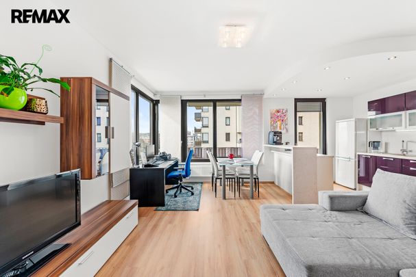 Pronájem bytu 2+kk v osobním vlastnictví 55 m², Praha 9 - Vysočany - Photo 1