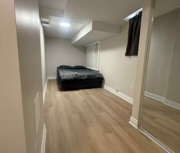 For Lease - 5218 Palmetto Place Unit# Basement, Mississauga, Ontario - Photo 1