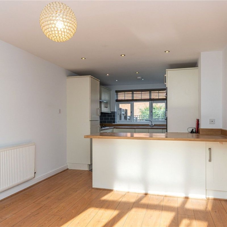 Buxton Road, Macclesfield, Cheshire, SK10 - Photo 1