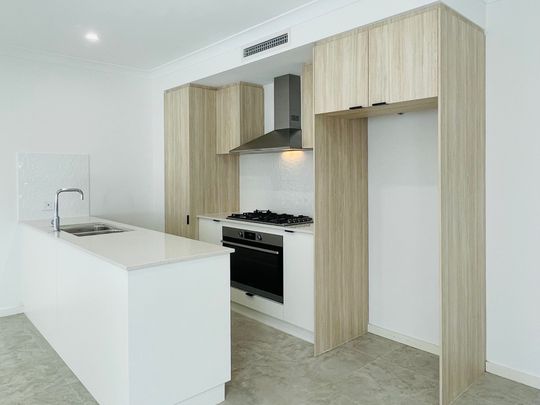 Modern Living Meets Comfort in This Stylish 3-Bedroom Townhouse - Don’t Miss Out! - Photo 1