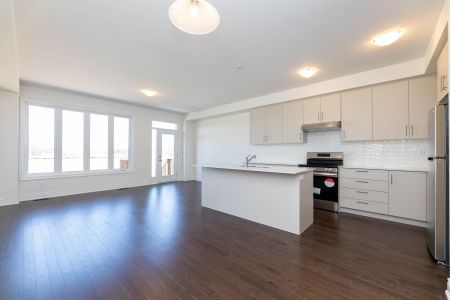 For Lease - 80 Bermondsey Way, Brampton, Ontario - Photo 5