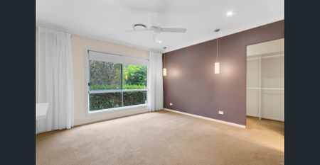 Modern & Sophisticated Family Home in Coomera! - Photo 3