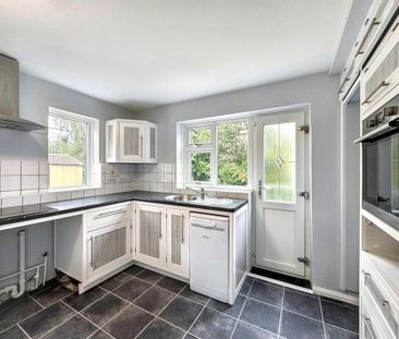 2 bedroom maisonette to rent - Photo 6