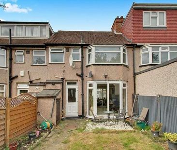 Adderley Road, Harrow Weald, HA3 - Photo 1