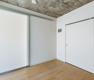 For Lease - 111 Bathurst Street Unit# 1610, Toronto, Ontario - Photo 2
