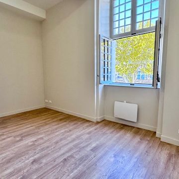 Location Appartement 1 pièce 33m² NARBONNE 11100 - Photo 1