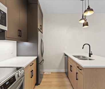 For Lease - 2 Pipers Green Court Unit# 3, Kitchener, Ontario - Photo 4