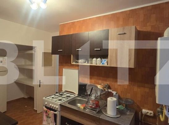 Apartament 3 camere, 80 mp, zona Medicina Veche - Fotografie 1