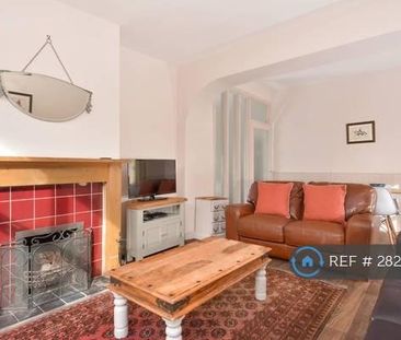 3 bedroom end of terrace house to rent - Photo 4