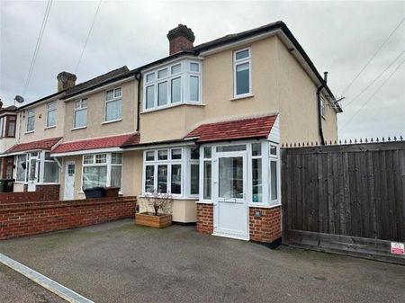 4 bedroom property to rent - Photo 5