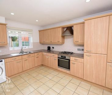 3 bedroom end of terrace house to rent - Photo 3
