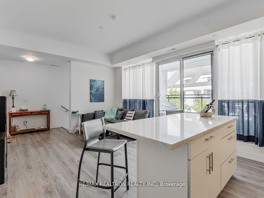 For Lease - 247 Broward Way Unit# 22, Innisfil, Ontario - Photo 1