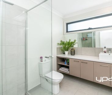 Low Maintenance & Convenient Location - Photo 5