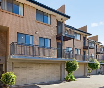 2/6-8 Melinda Grove, Lake Heights NSW 2502, Lake Heights - Photo 4