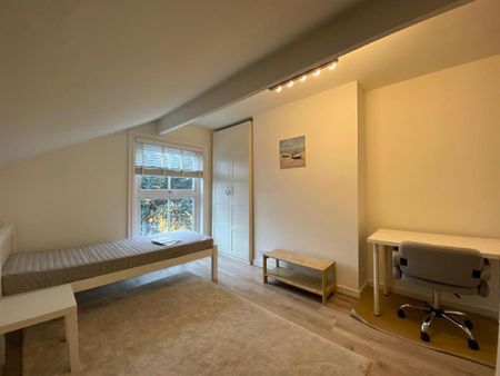 4 bedroom semi-detached house to rent - Photo 5