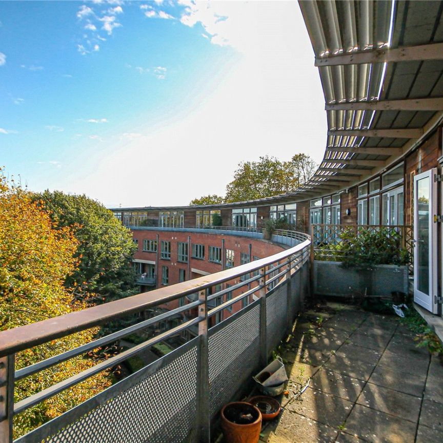 Hyde Apartments, - Photo 1