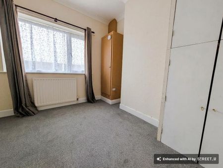 4 bedroom terraced house to rent - Photo 5
