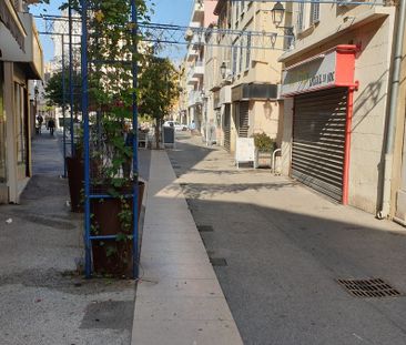 Location Appartement 2 pièces 39m² LA SEYNE SUR MER 83500 - Photo 6