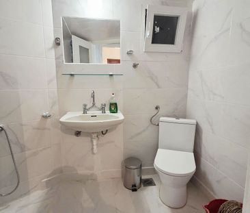 Studio/Γκαρσονιέρα για ενοικίαση Πλατεία Αττικής (Αττική) - Photo 2