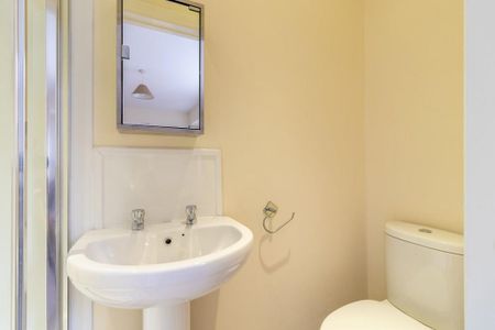 1 bedroom house of multiple occupation to rent - Photo 3