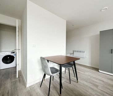 Studio to rent - Photo 2