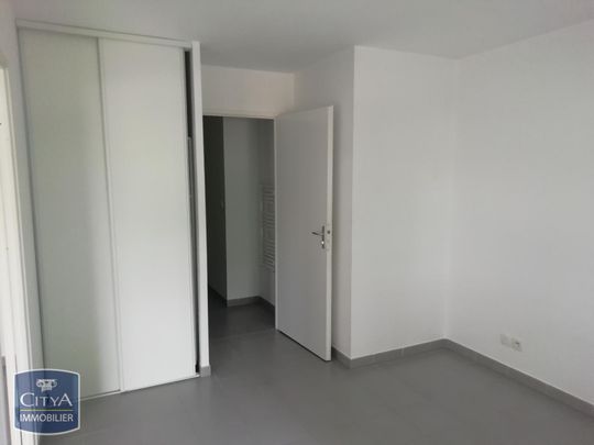 Location Appartement 2 pièces 38m² NOEUX LES MINES 62290 - Photo 1