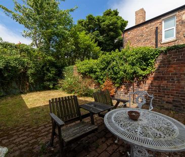 6 bed semi-detached house to rent in Lyndhurst Avenue, Newcastle Up... - Photo 1