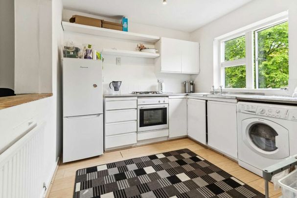 Tavistock Crescent, W11, London - Photo 1