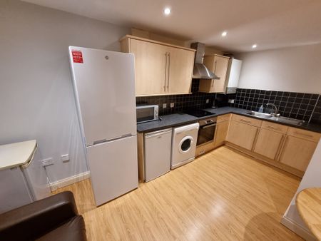 3 Bed Student Accommodation - Photo 5