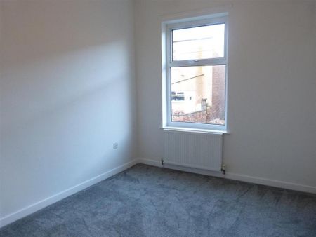 2 bedroom house to rent - Photo 2