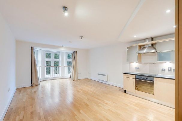 1 bedroom flat to rent - Photo 1