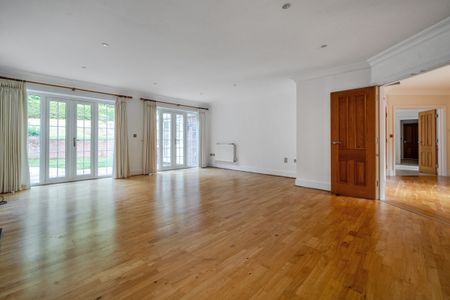 4 bedroom detached house to rent - Photo 5