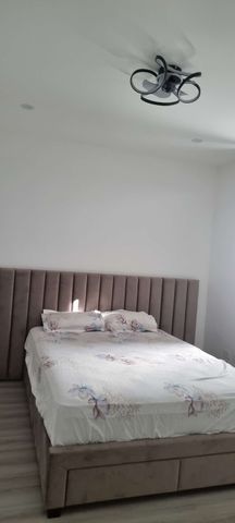 Denham Court - Photo 3