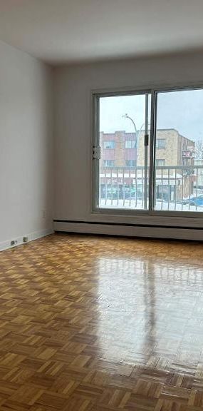 MELATTI LOUER "PETIT PARADIS": 3 ½ appartement à LaSalle, QC - Photo 1