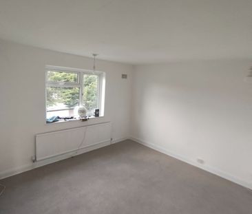 2 Bed Maisonette, Western Court, N3 - Photo 4