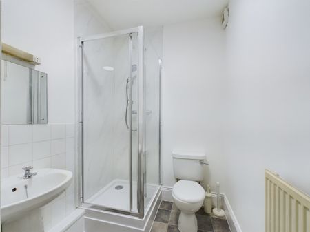 Westbourne House, Station Road, Stroud, Gloucestershire, GL5 - Photo 3