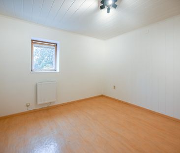 Stadswoning met tuin in centrum Oostrozebeke - Photo 2