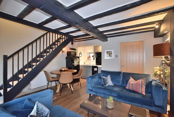 2 bedroom cottage to rent - Photo 1