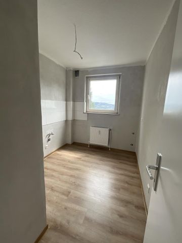 Bezugsfertige 3 Zimmer mit Balkon: Dein neues Zuhause in guter Lage von Plettenberg - Photo 4